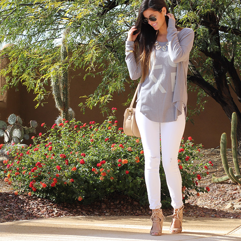 Graphic Top and White Skinny Jeans