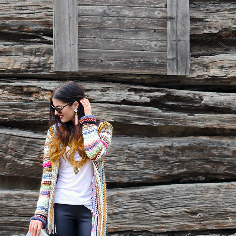 Colorful long sweater and Bow Clutch