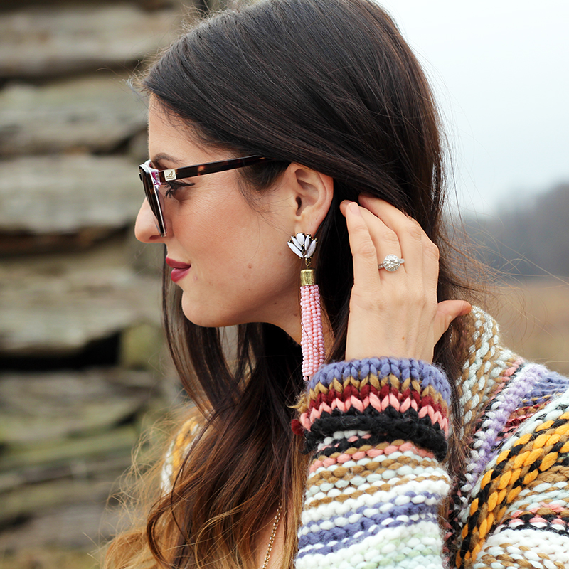 Colorful long sweater and Bow Clutch